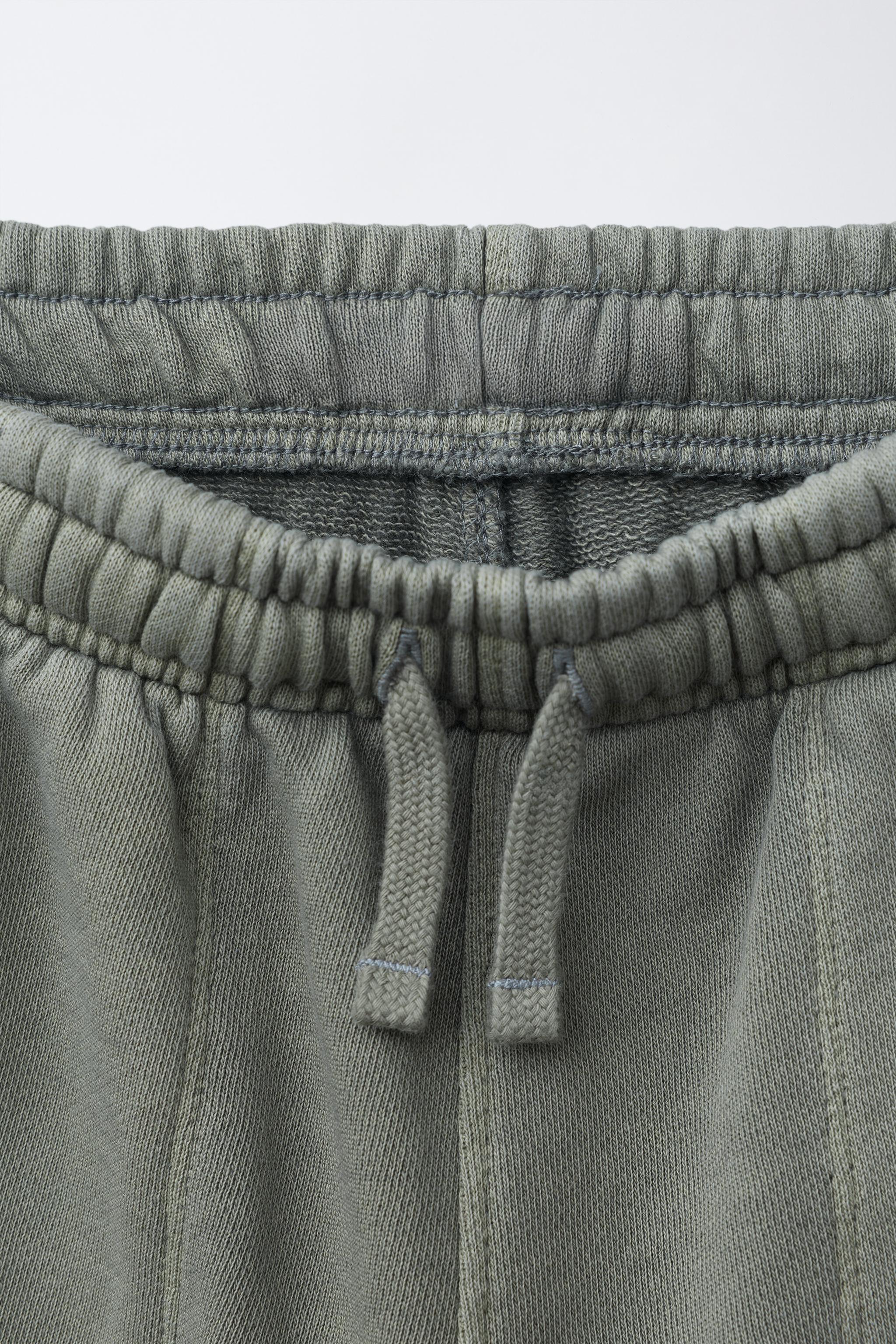 PLUSH CARGO SHORTS